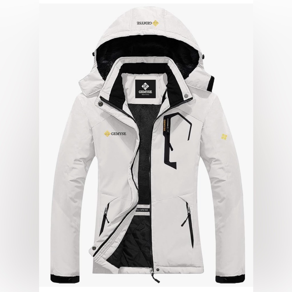 Women’s Ski Snow Jacket - Picture 1 of 3